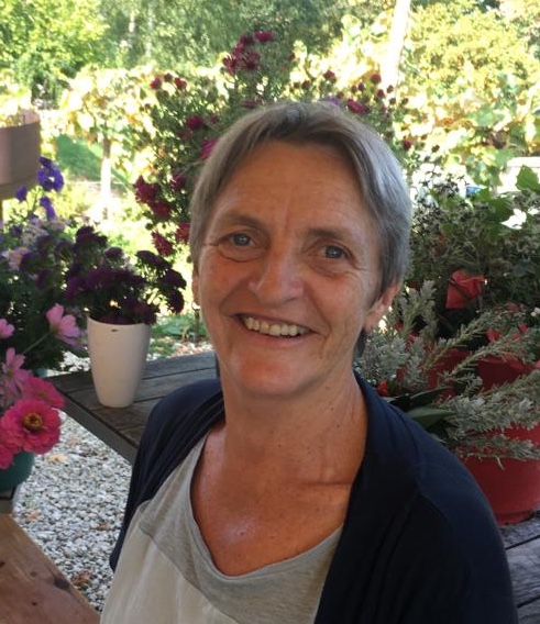 f951caae-d7b2-46e7-b3d4-700f47865240